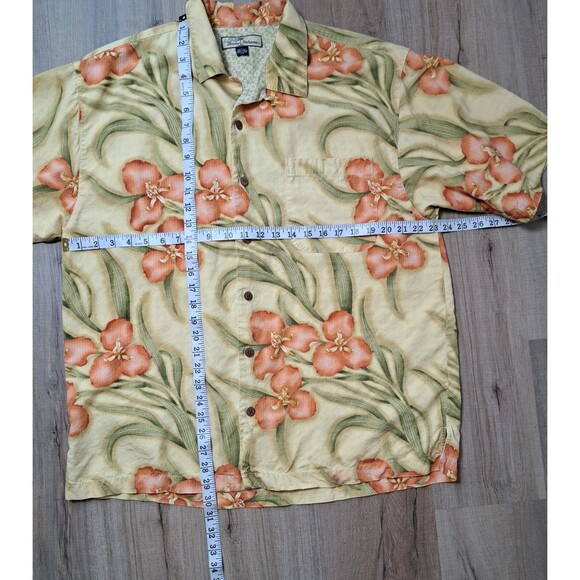 Tommy Bahama Size L Camp Shirt Tropical 100% Silk  Button Up Resort Vacationcore - Picture 8 of 8